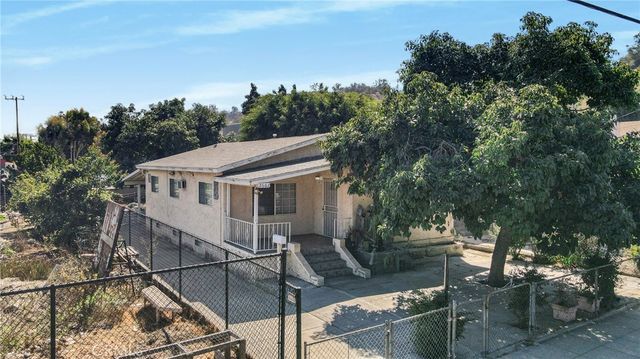 $899,999 | 2662 Rich Street, Los Angeles, CA 90039
