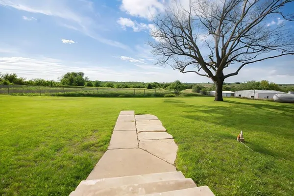 $1,995 | 1119 Salt Creek Road, Springtown, TX 76082