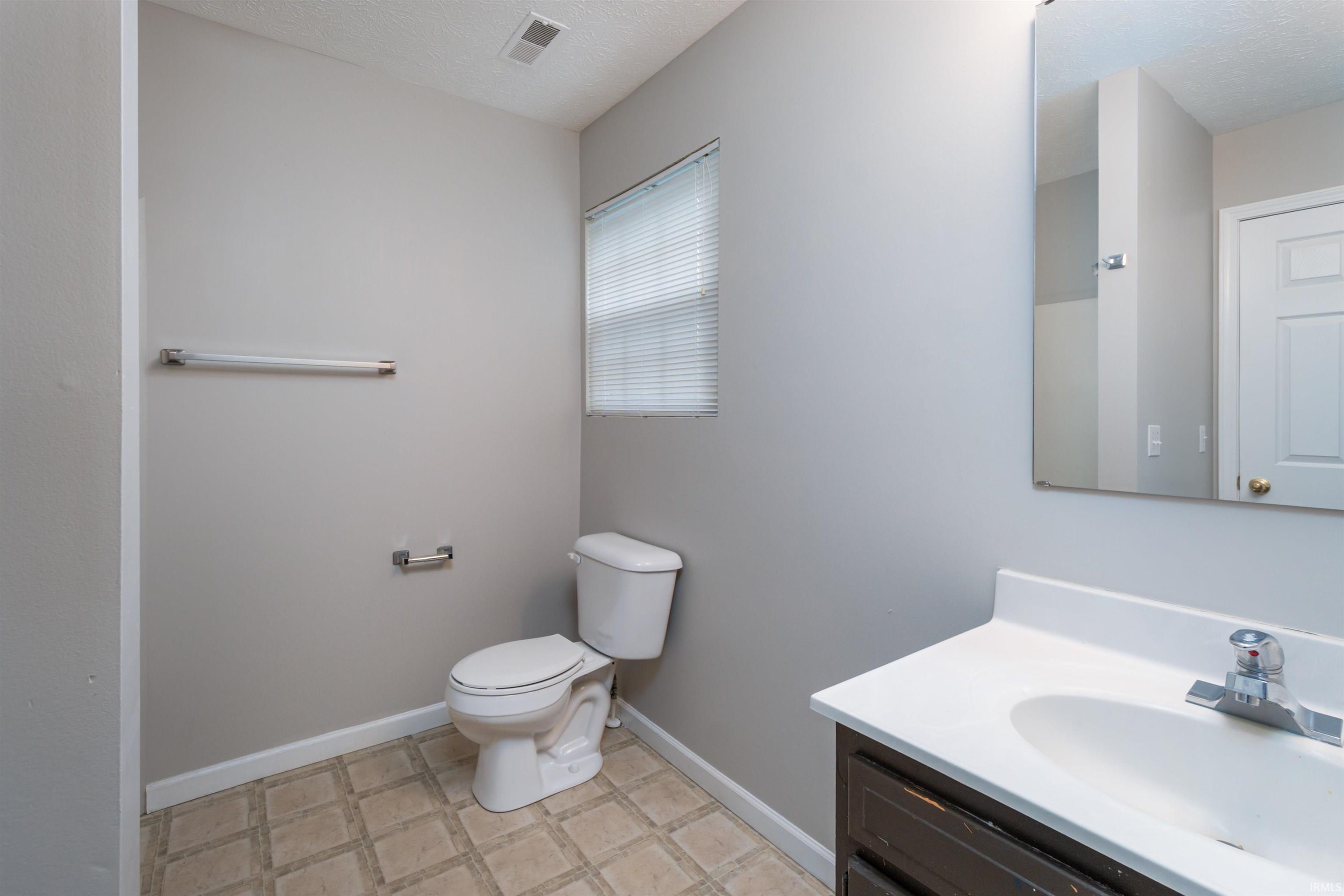 2602 South Rockport Road Bloomington, IN 47403 - Photo 18 of 31 Gallery Image 18