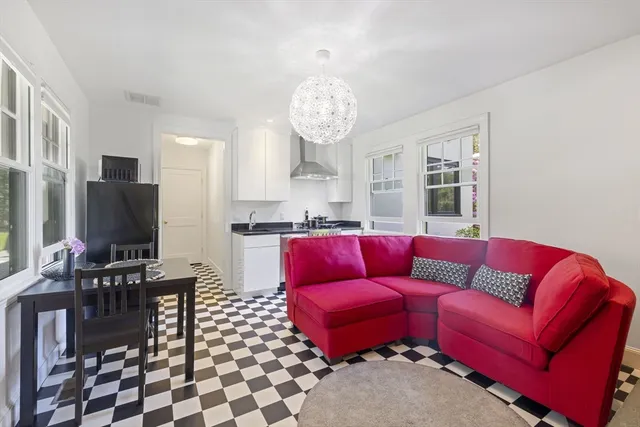 $2,650 | 25 Somerset Road, Unit 2, Lexington, MA 02420