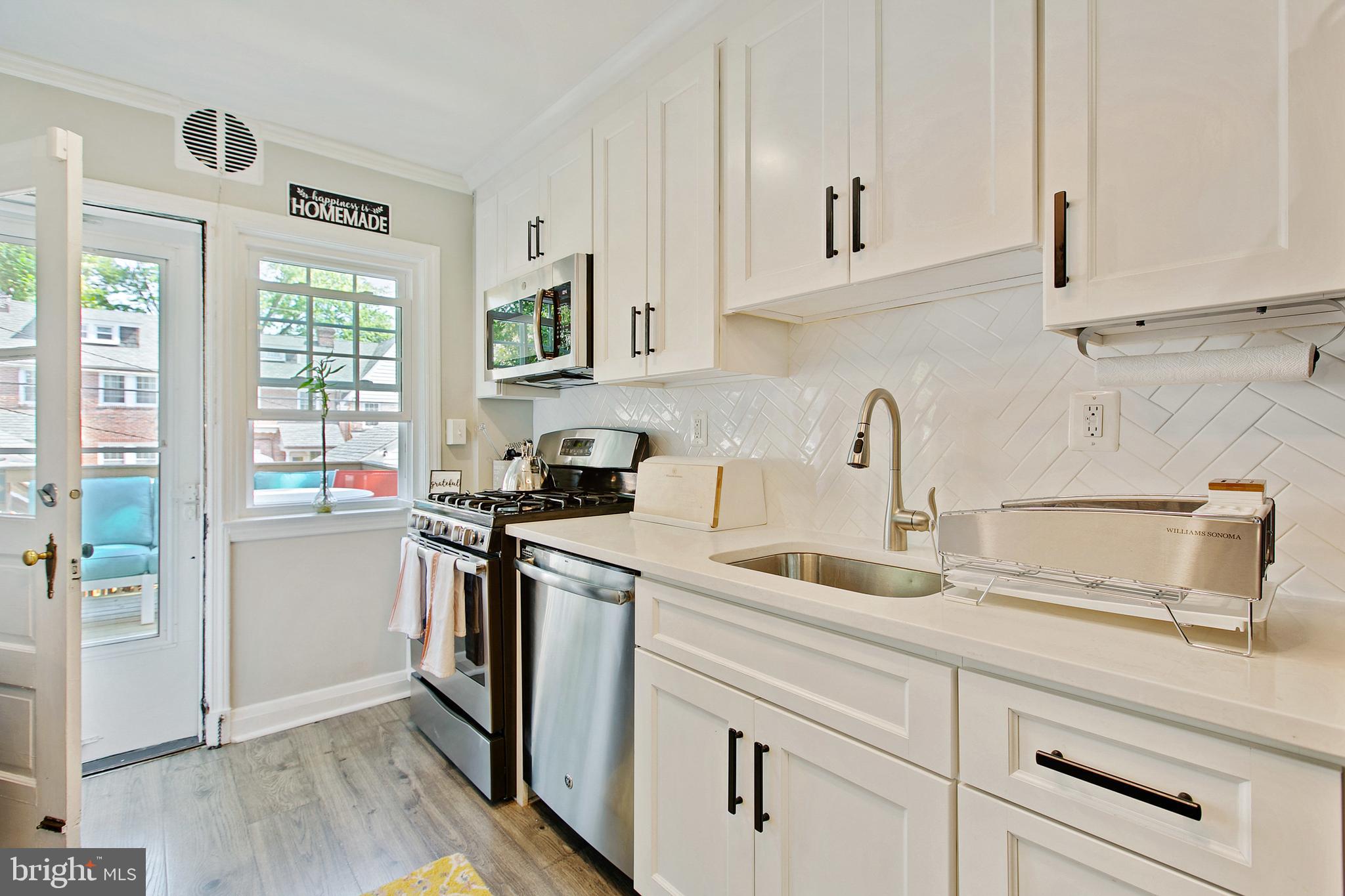 320 Overbrook Road Baltimore, MD 21212 - Photo 10 of 33