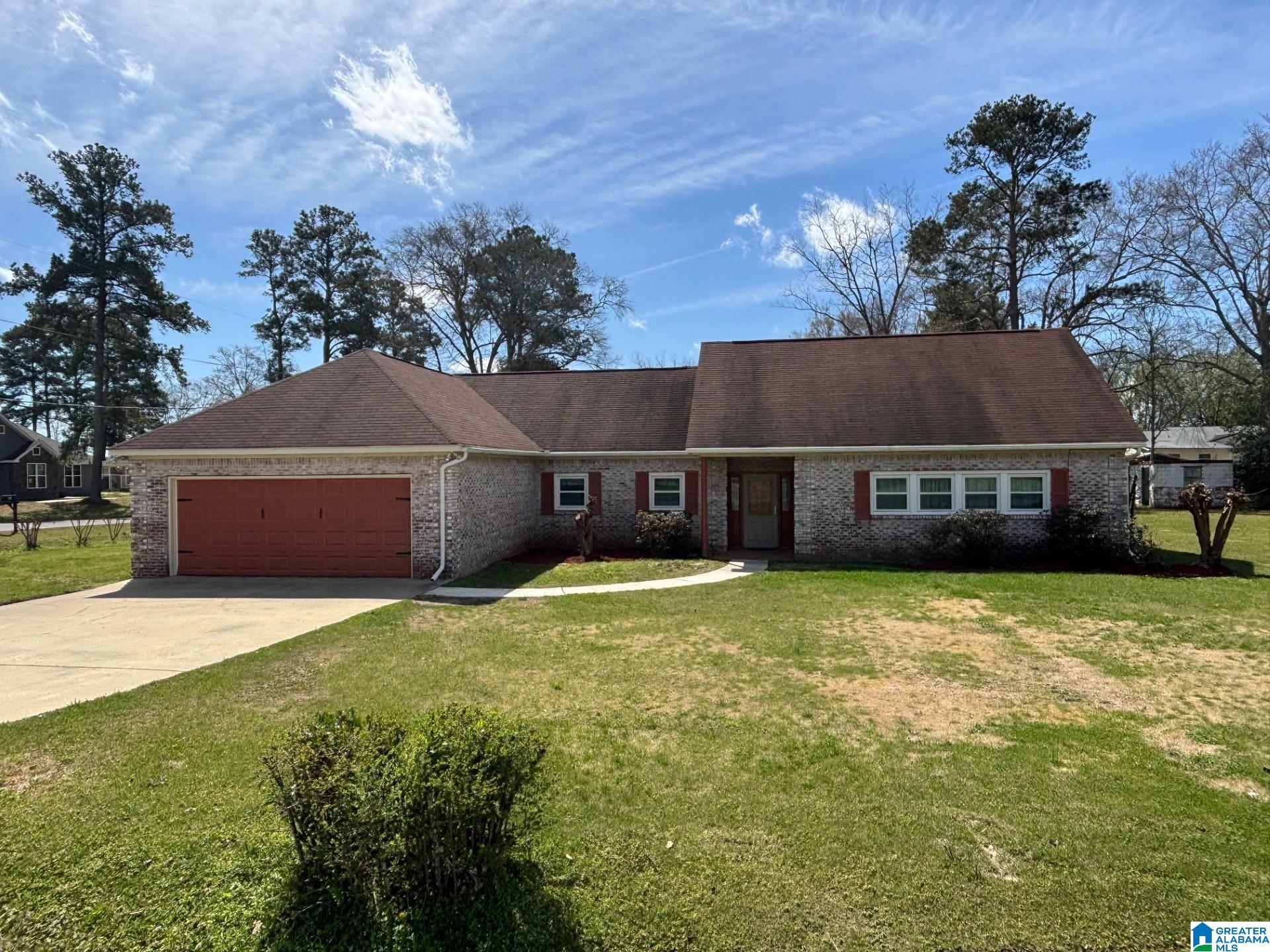 106 Pinedale Road Clanton, AL 35045 - Photo 1 of 25