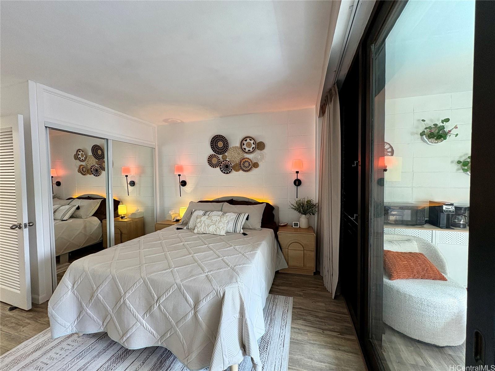 425 Ena Road, Unit 405A Honolulu, HI 96815 - Photo 6 of 14