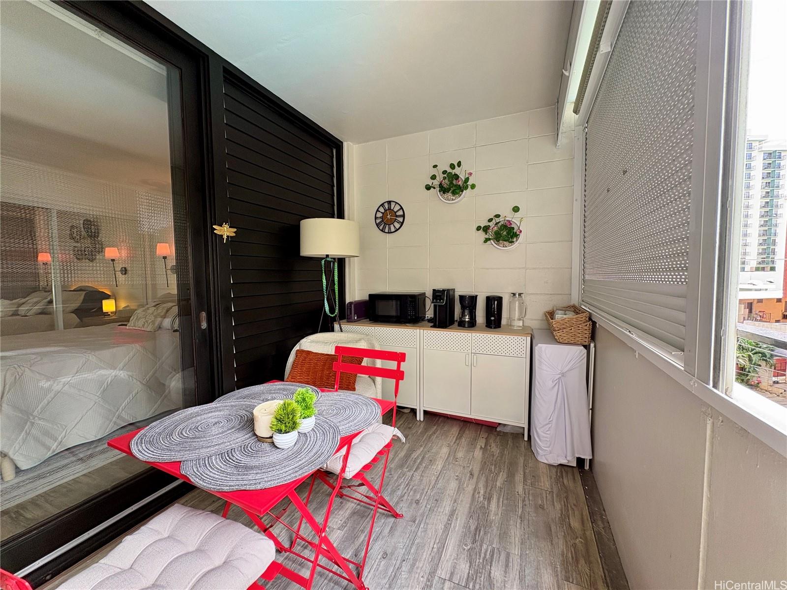 425 Ena Road, Unit 405A Honolulu, HI 96815 - Photo 10 of 14