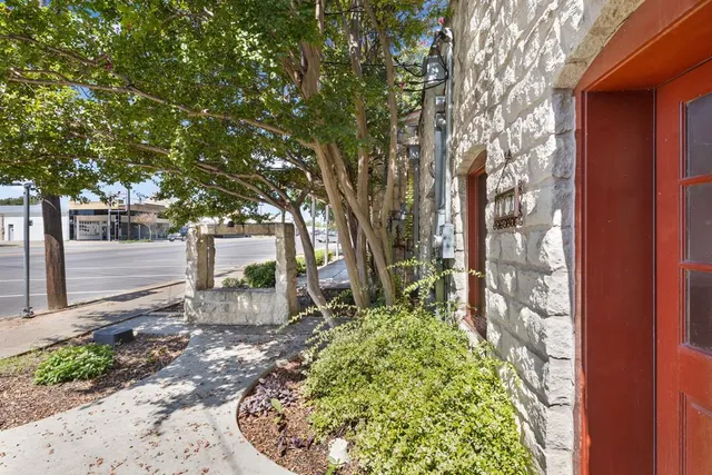 a view of a electric appliances in kitchen and empty room