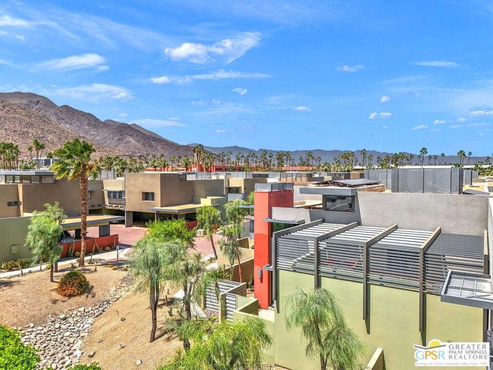 747 East Arenas Road Palm Springs, CA 92262 - Photo 5 of 43 Gallery Image 5
