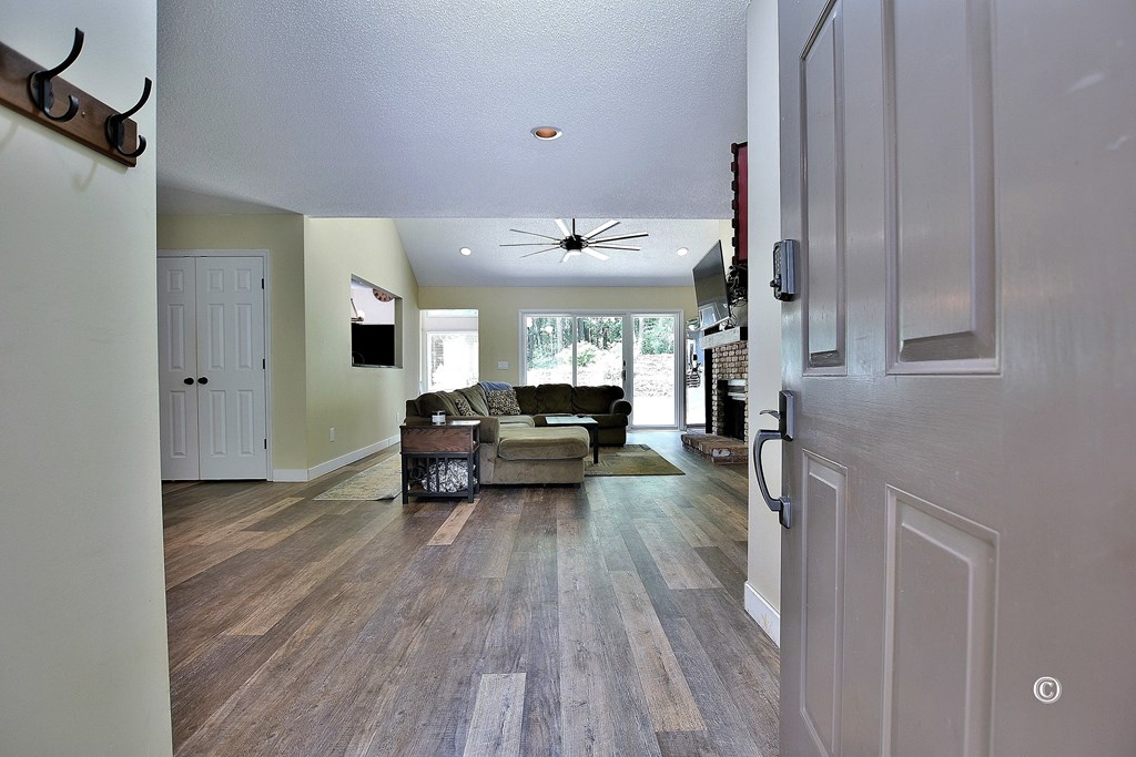 420 Cheyenne Road Columbus, GA 31904 - Photo 2 of 31 Welcoming entryway.