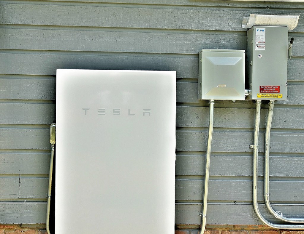 420 Cheyenne Road Columbus, GA 31904 - Photo 25 of 31 Tesla Battery for Solar Energy