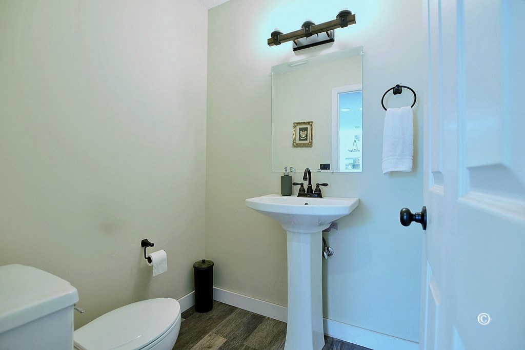 420 Cheyenne Road Columbus, GA 31904 - Photo 10 of 31 Half bath