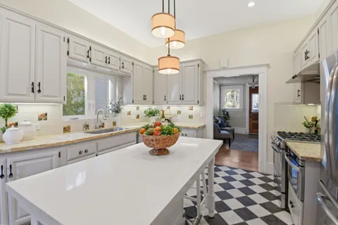 $2,350,000 | 925-931 Chestnut Street, Alameda, CA 94501