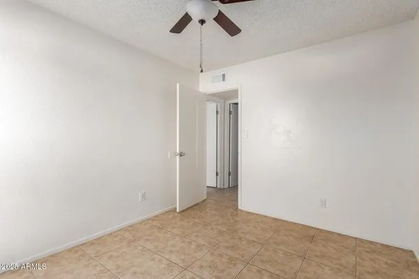 $1,700 | 615 North Arrowhead Drive, Unit 4, Chandler, AZ 85224