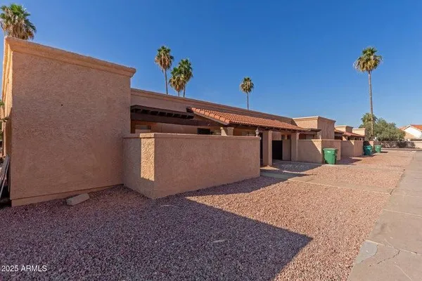 $1,700 | 615 North Arrowhead Drive, Unit 4, Chandler, AZ 85224
