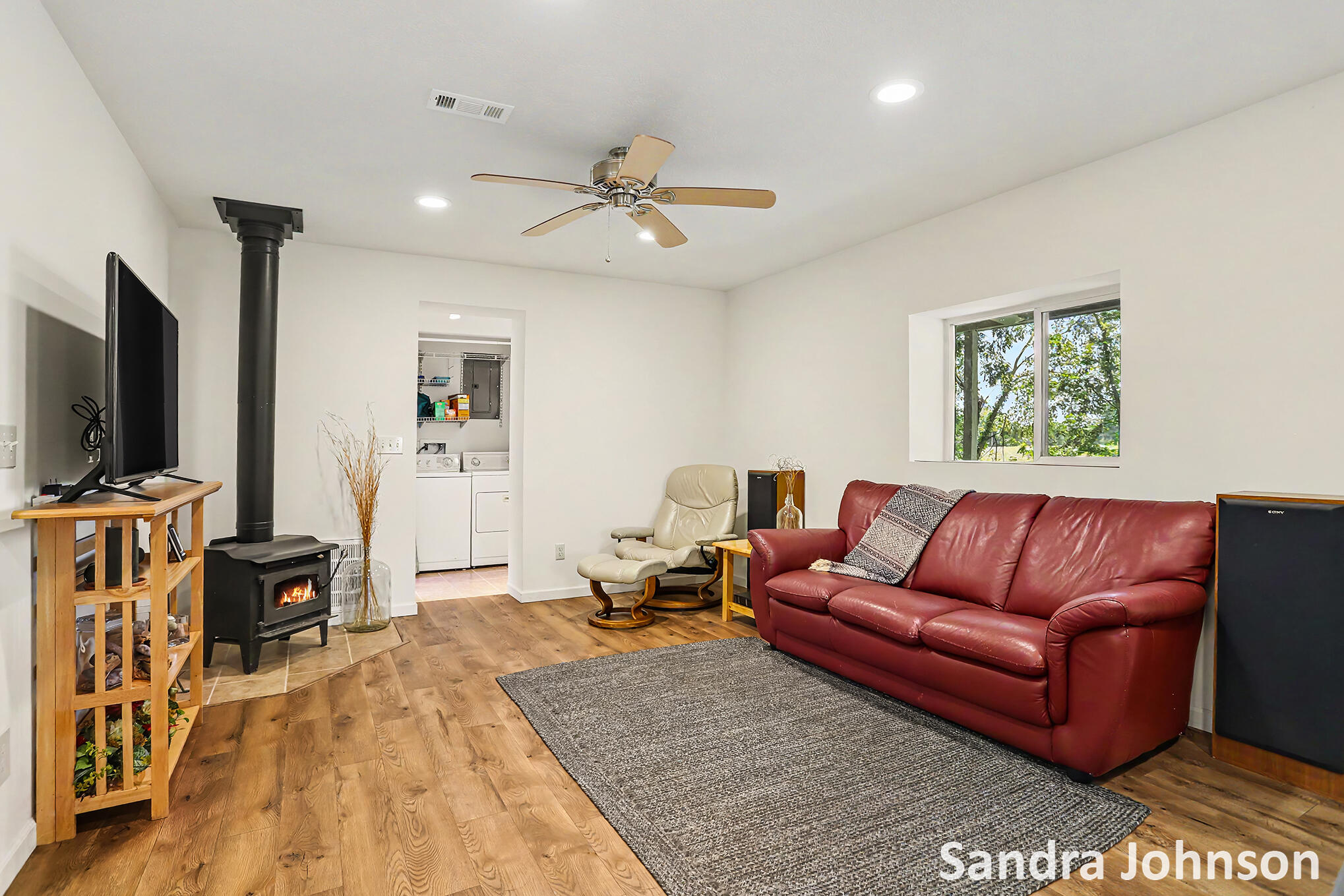 6180 Rook Road Plainwell, MI 49080 - Photo 7 of 34 Living Room
