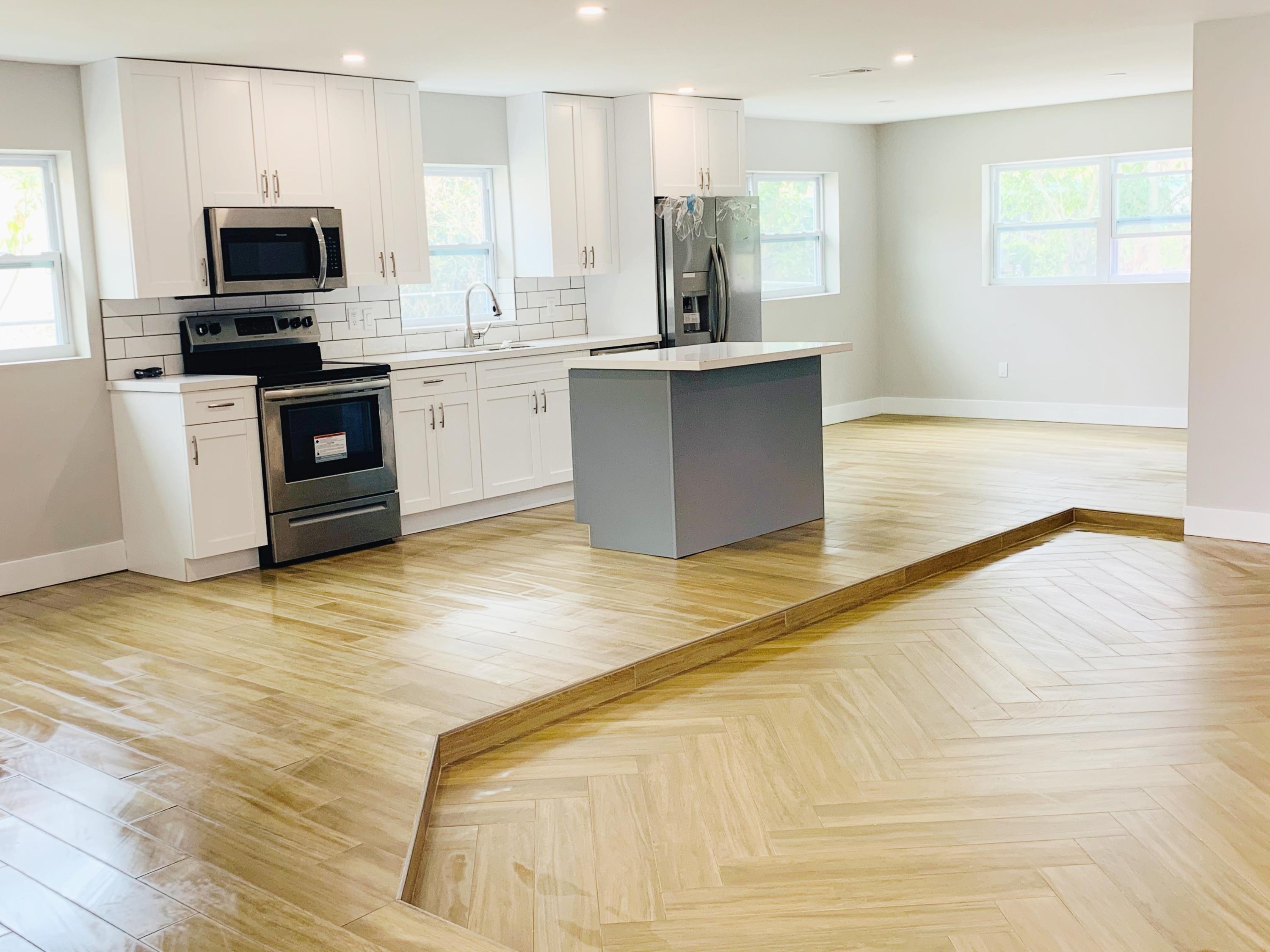22766 Southwest 66th Avenue Boca Raton, FL 33428 - Photo 6 of 10 KITCHEN 3