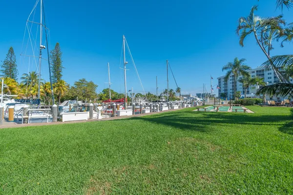 $219,900 | 2731 Northeast 14th Street Causeway, Unit 118, Pompano Beach, FL 33062