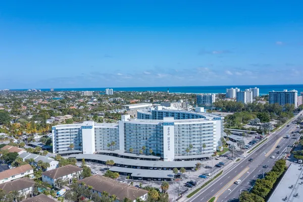 $219,900 | 2731 Northeast 14th Street Causeway, Unit 118, Pompano Beach, FL 33062