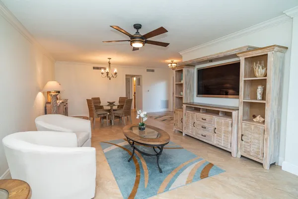 $219,900 | 2731 Northeast 14th Street Causeway, Unit 118, Pompano Beach, FL 33062