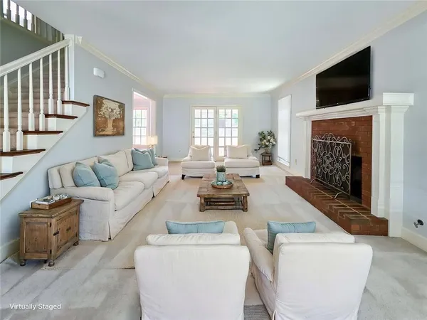 $660,000 | 300 Farm Track, Roswell, GA 30075