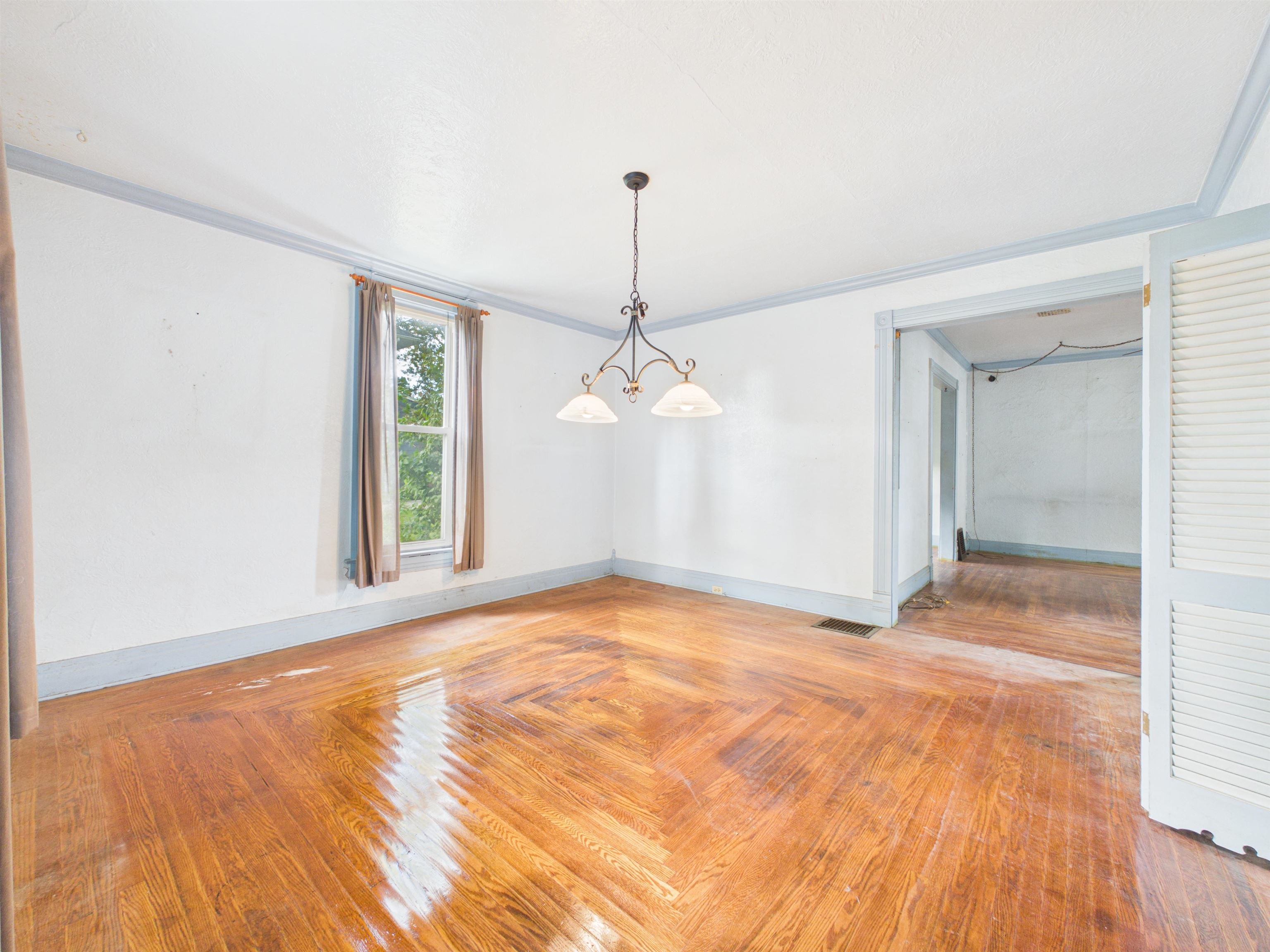 827 Poplar Street Huntington, IN 46750 - Photo 7 of 34