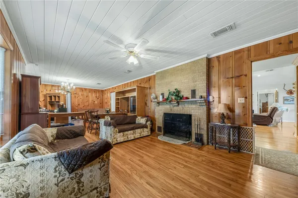 $2,995 | 4269 Wilcox Lane, Bryan, TX 77808