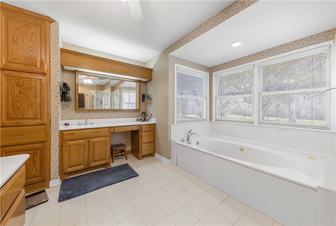 4269 Wilcox Lane Bryan, TX 77808 - Photo 15 of 42