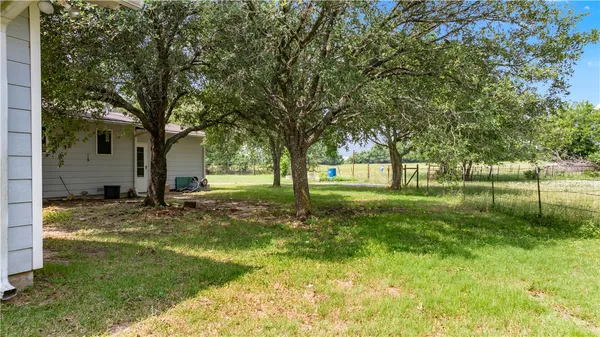 $2,995 | 4269 Wilcox Lane, Bryan, TX 77808