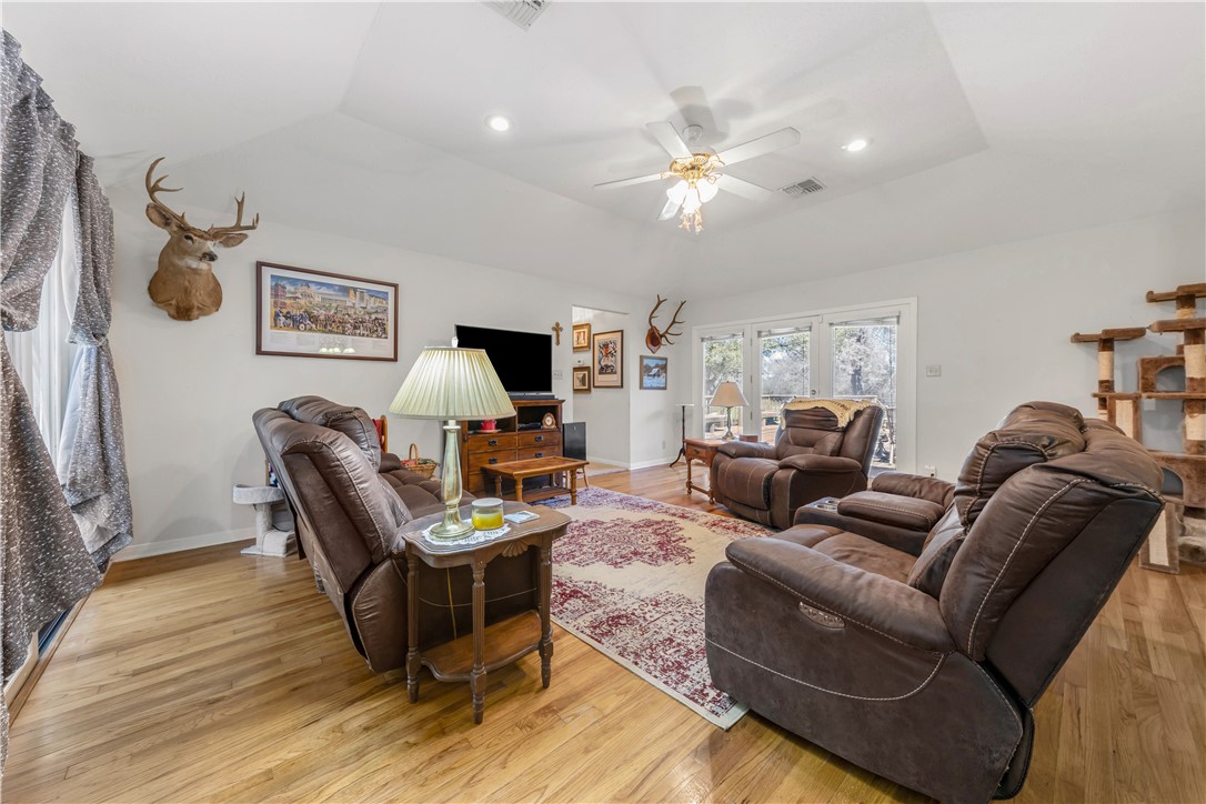 4269 Wilcox Lane Bryan, TX 77808 - Photo 4 of 42