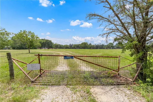$2,995 | 4269 Wilcox Lane, Bryan, TX 77808