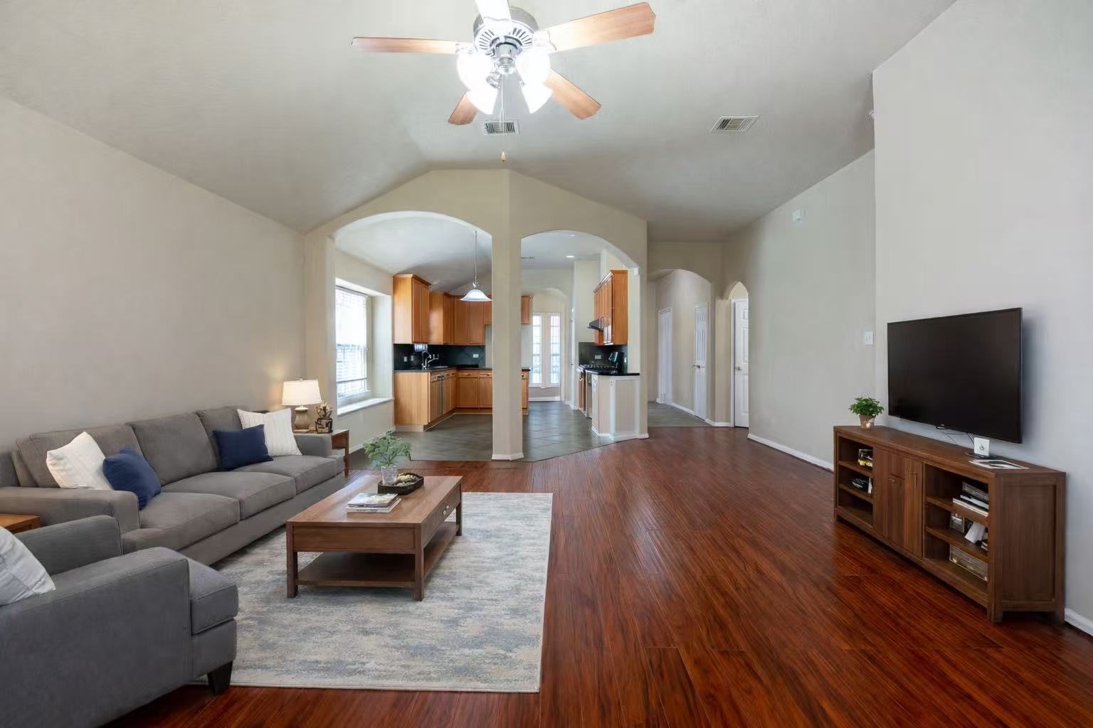 3435 Yasmine Ranch Drive Katy, TX 77494 - Photo 8 of 24 Large living room