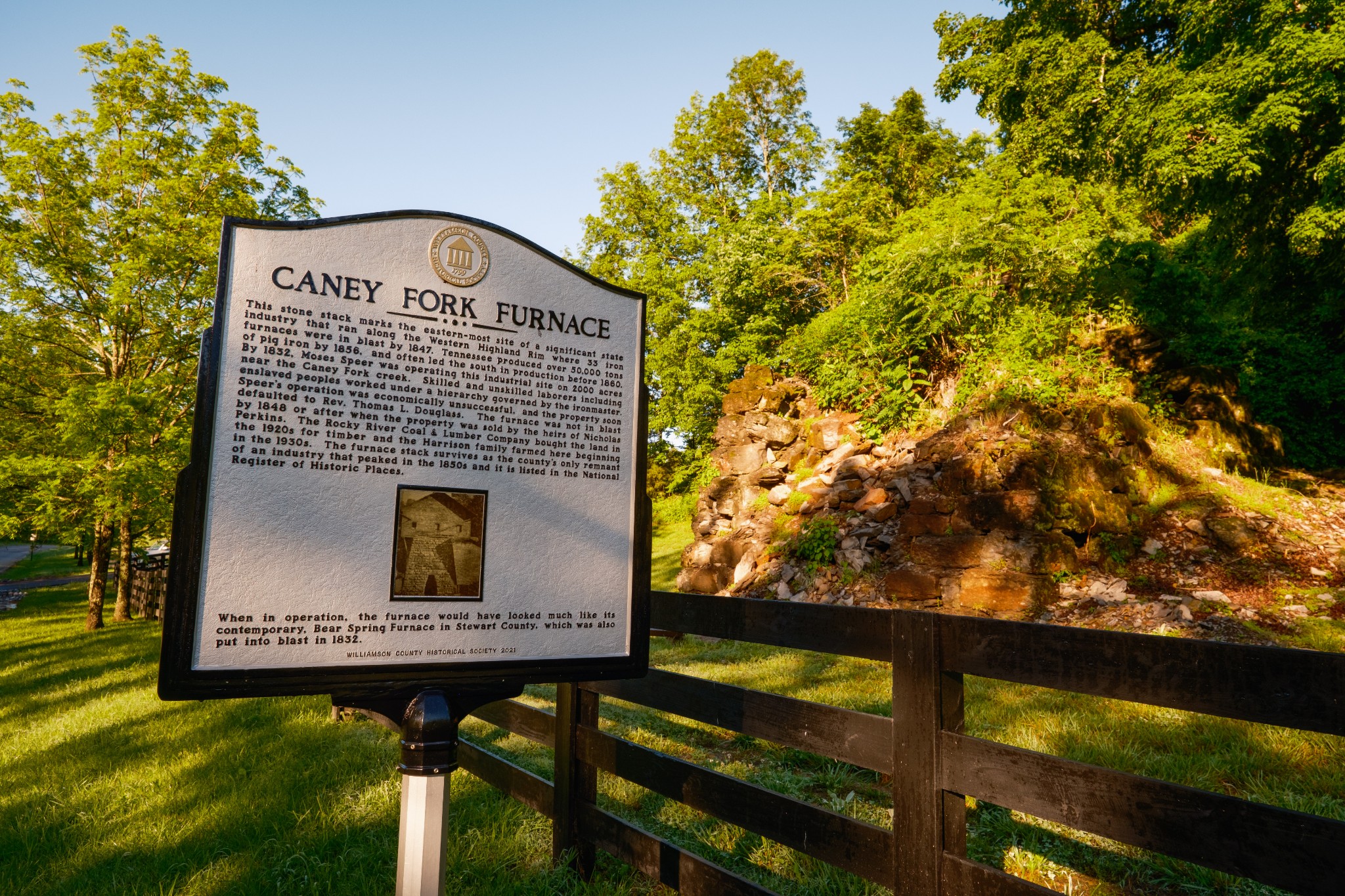 7556 Caney Fork Road Fairview, TN 37062 - Photo 45 of 47 a view of a sign in a yard