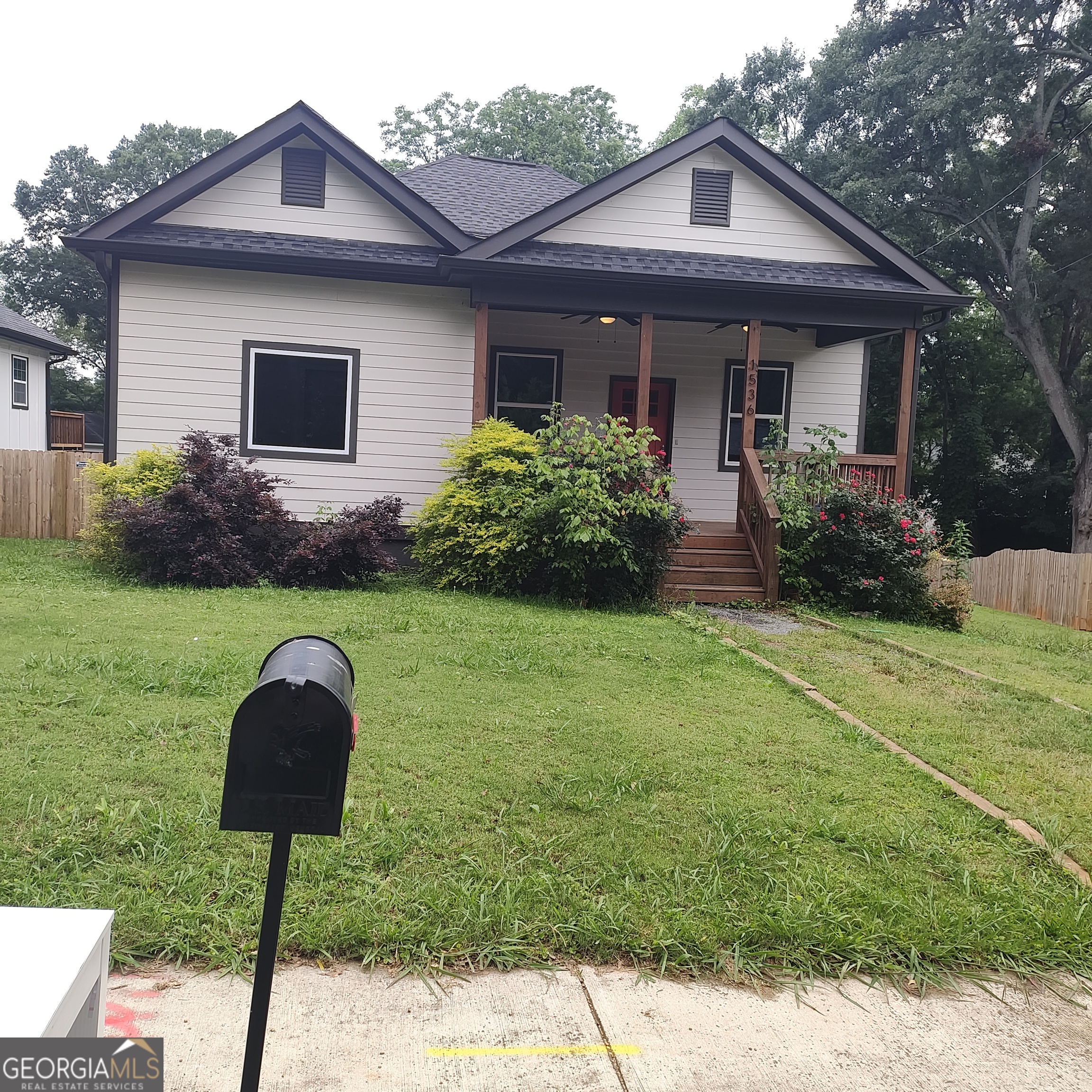 1536 Montreat Ave Southwest