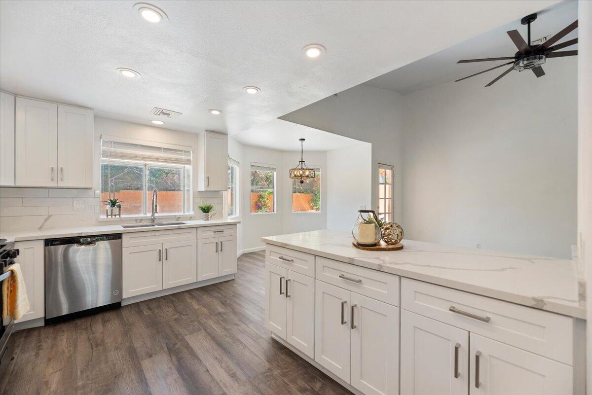68635 Panorama Road Cathedral City, CA 92234 - Photo 25 of 58 19-Kitchen