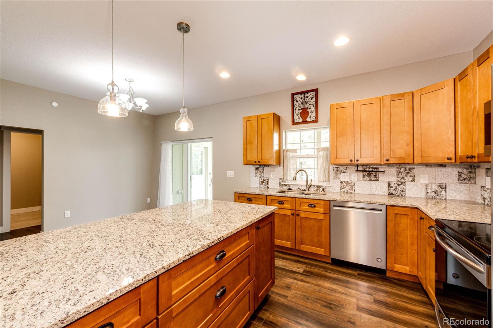 8375 Strasburg Road Strasburg, CO 80136 - Photo 13 of 38