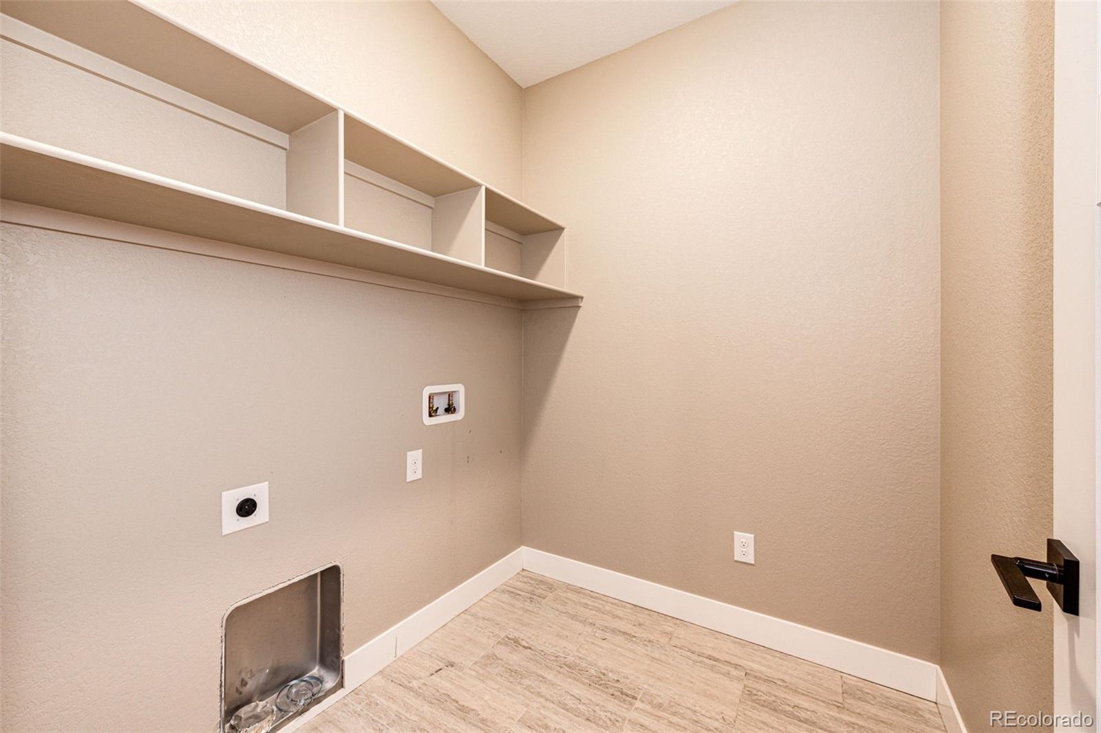 8375 Strasburg Road Strasburg, CO 80136 - Photo 26 of 38