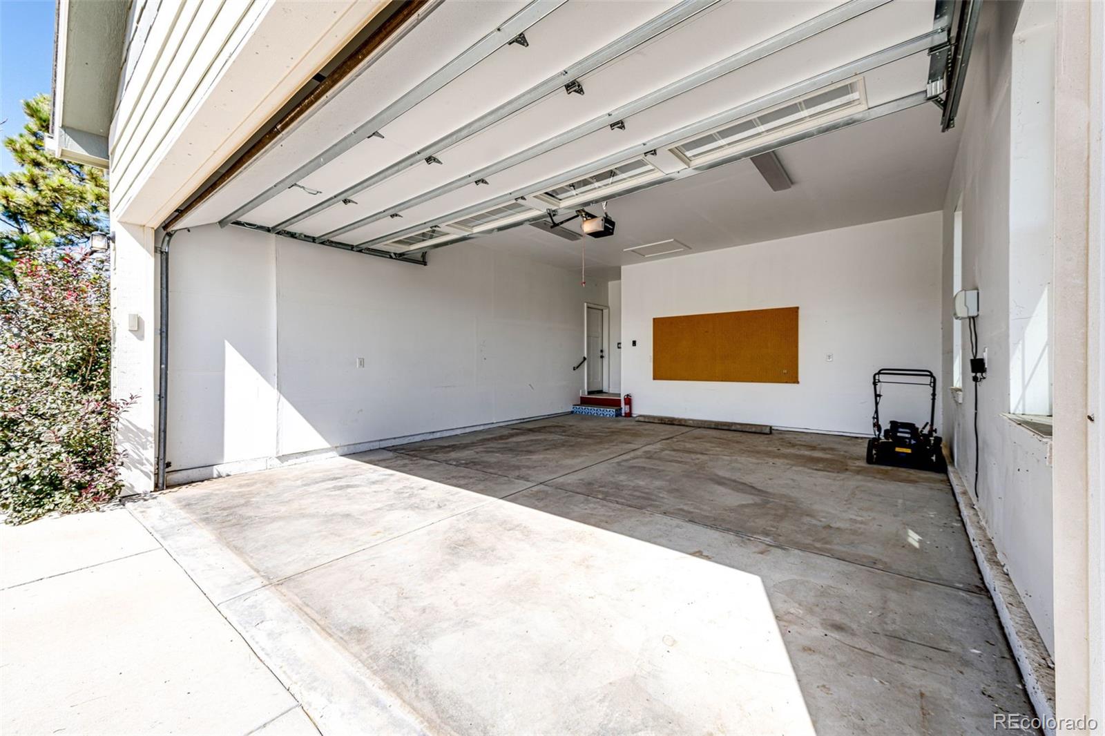 8375 Strasburg Road Strasburg, CO 80136 - Photo 29 of 38