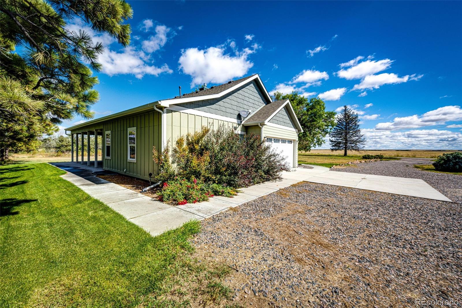 8375 Strasburg Road Strasburg, CO 80136 - Photo 34 of 38