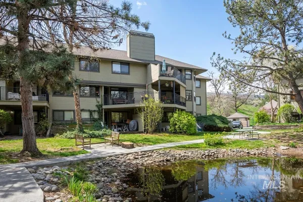 $315,000 | 3687 South Gekeler Lane, Unit 80, Boise, ID 83706