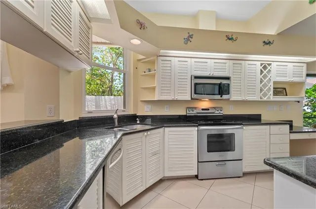 $799,000 | 2116 Paget Circle, Unit 1, Naples, FL 34112