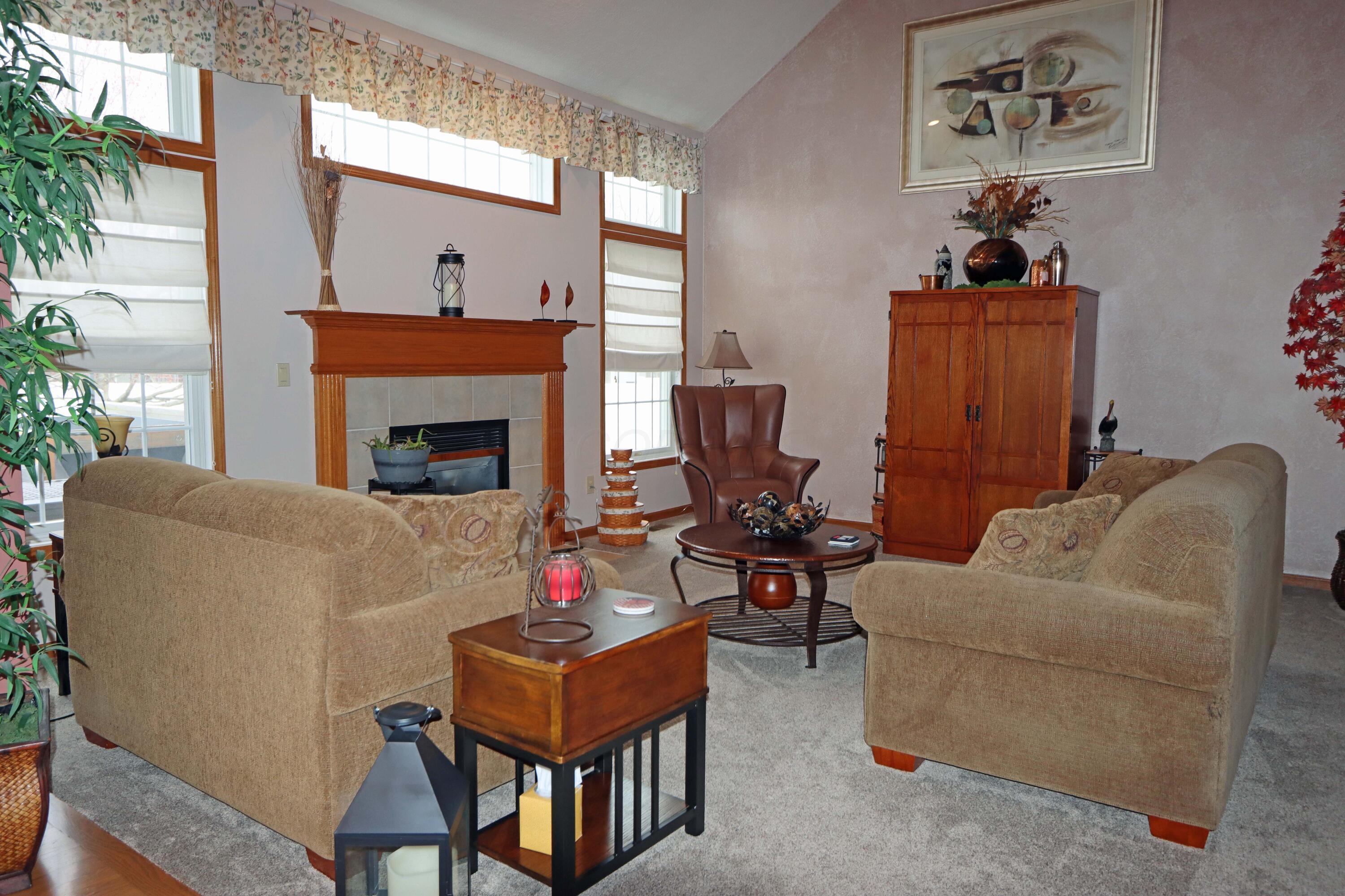 109 Keystoner Way Delaware, OH 43015 - Photo 13 of 53 Great Room