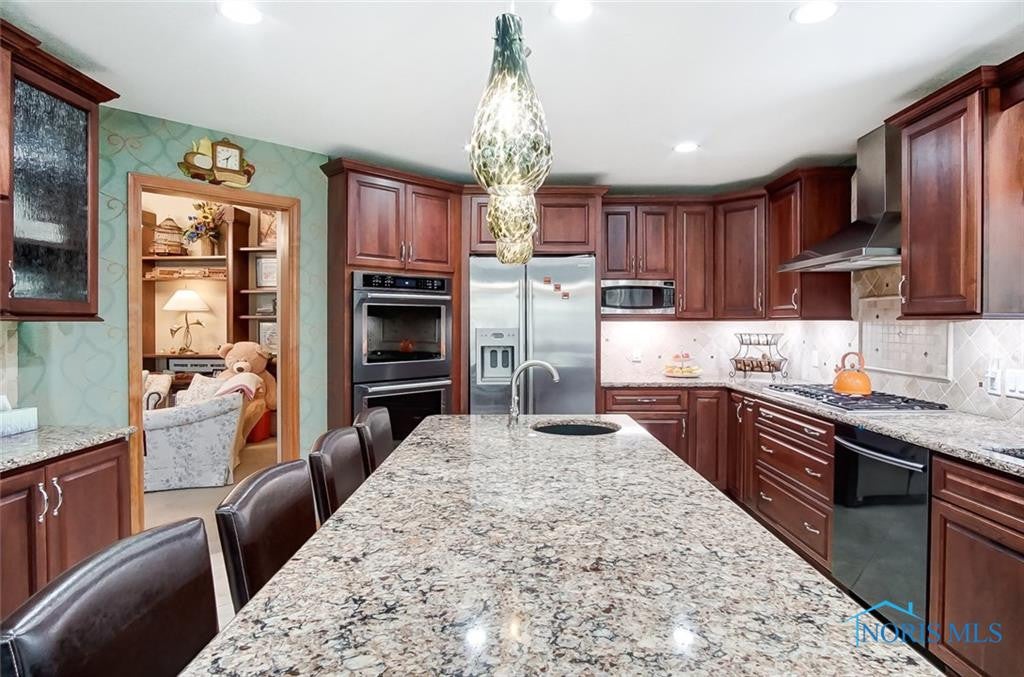 8224 Farnsworth Road Waterville, OH 43566 - Photo 9 of 36 Gallery Image 9