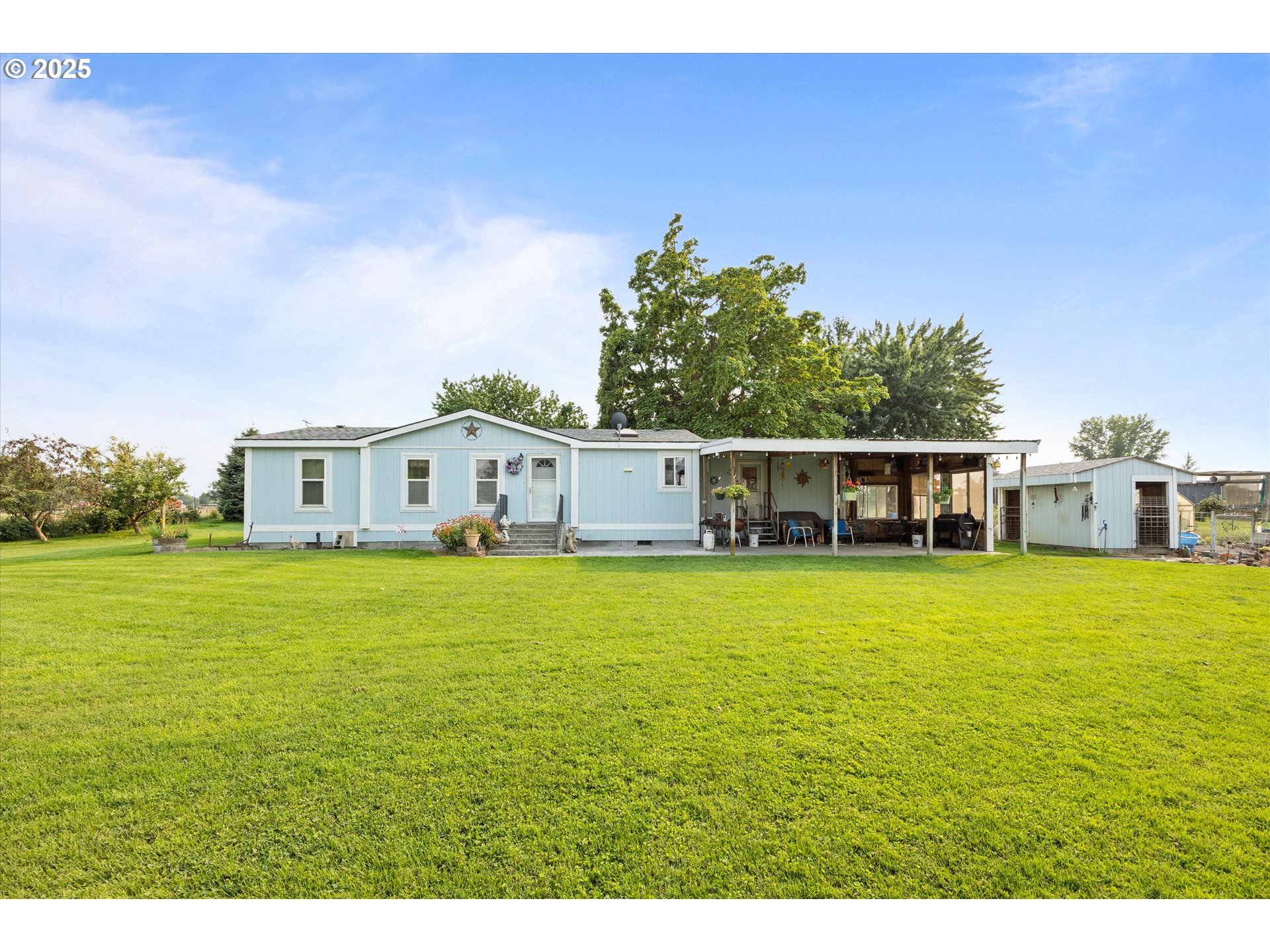 32402 Shoop Lane Hermiston, OR 97838 - Photo 2 of 39