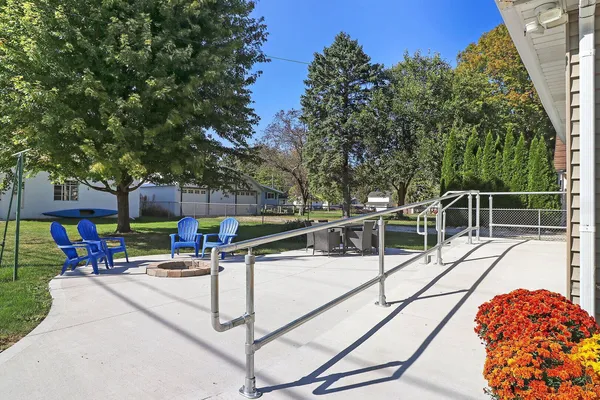 $3,200 | 922 Sage Street, Lake Geneva, WI 53147