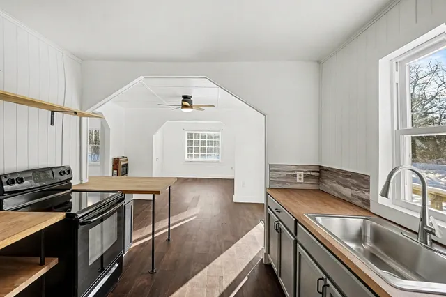 $145,000 | 6946 South Lakeview Avenue, Idlewild, MI 49642