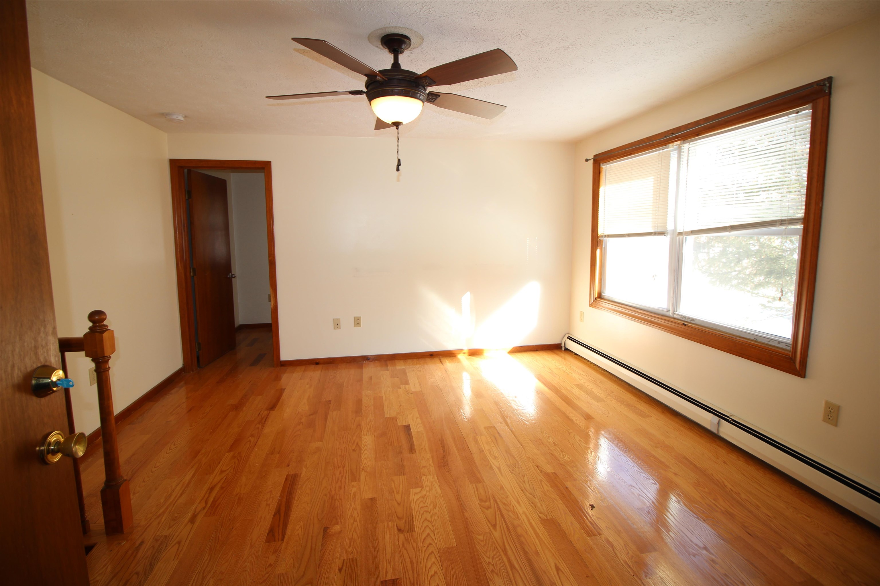 76 Franklin Street, Unit 1 Derry, NH 03038 - Photo 4 of 9