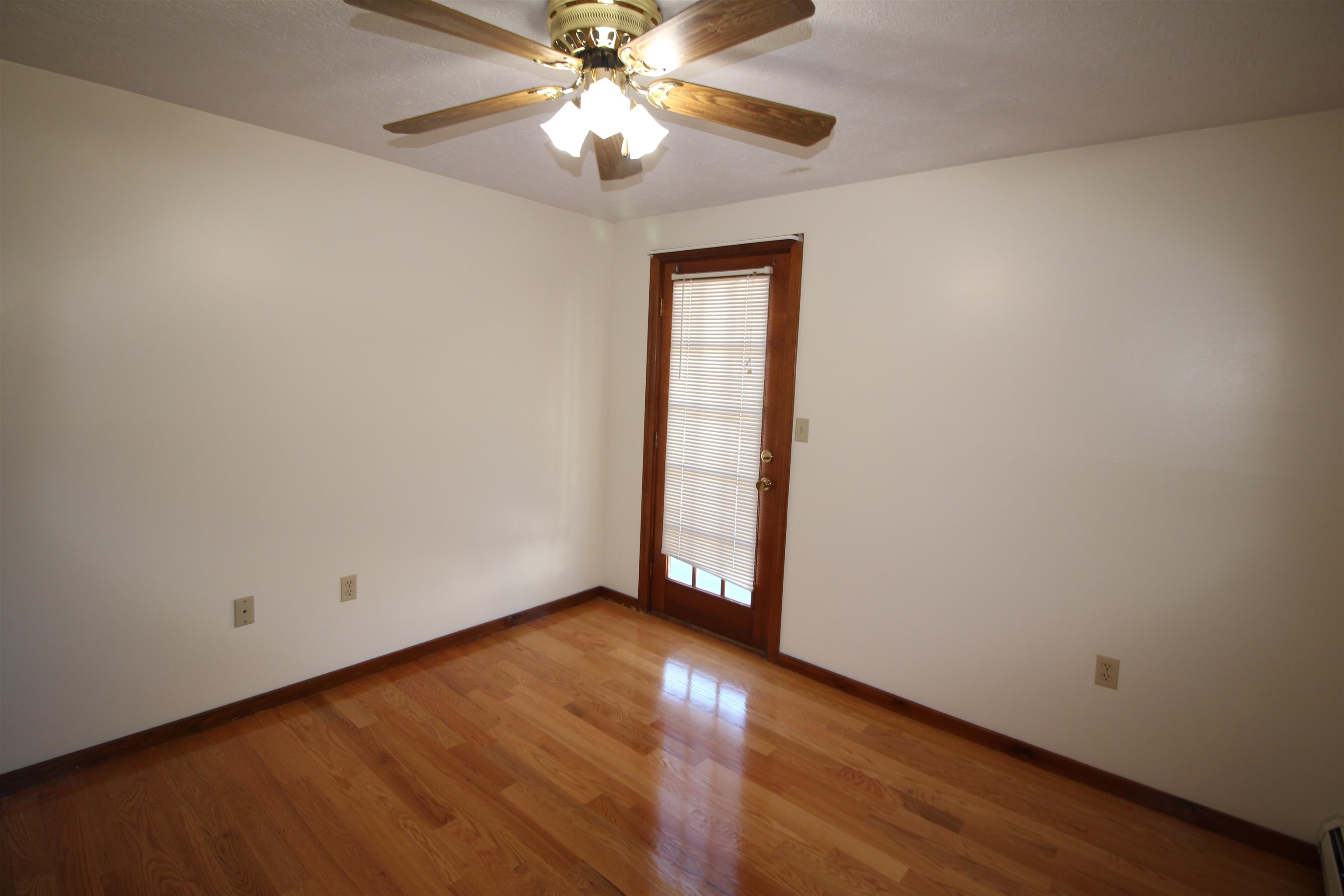 76 Franklin Street, Unit 1 Derry, NH 03038 - Photo 6 of 9