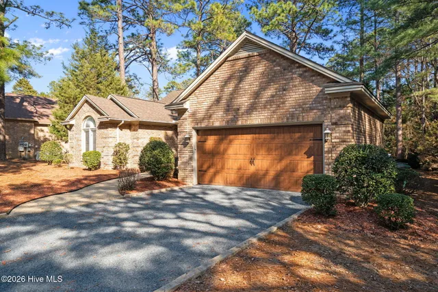 $632,500 | 40 Doral Drive, Pinehurst, NC 28374
