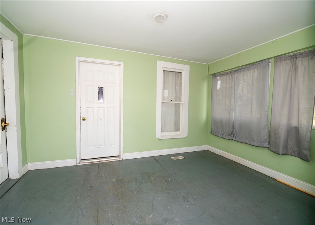 337 3rd Street Northwest New Philadelphia, OH 44663 - Photo 8 of 24