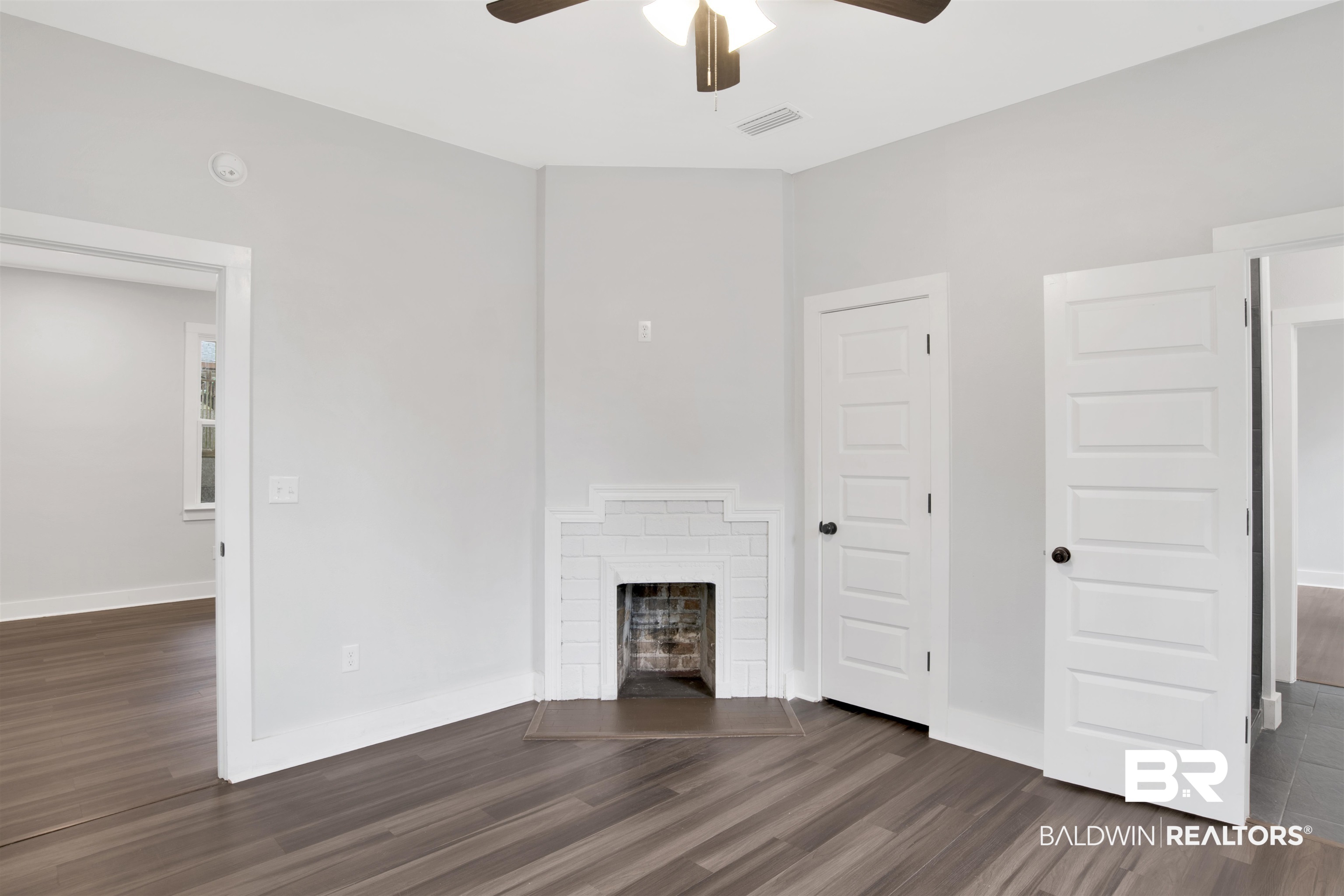 302 1st Street Mobile, AL 36611 - Photo 15 of 28 Bedroom 1