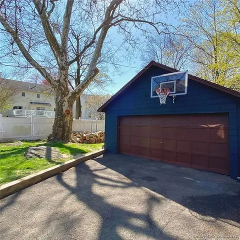 $669,000 | 18 Fenway Street, Stamford, CT 06902