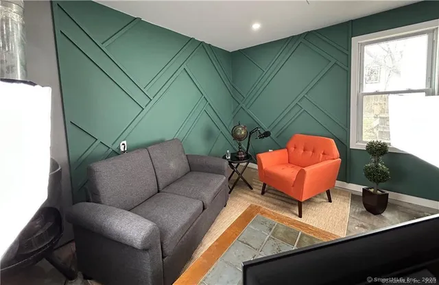 $669,000 | 18 Fenway Street, Stamford, CT 06902